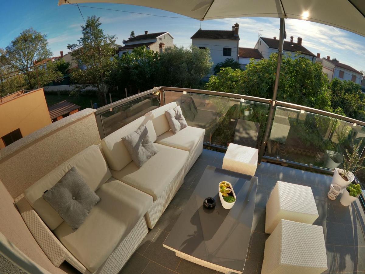 Apartment Natalia Valbandon Εξωτερικό φωτογραφία